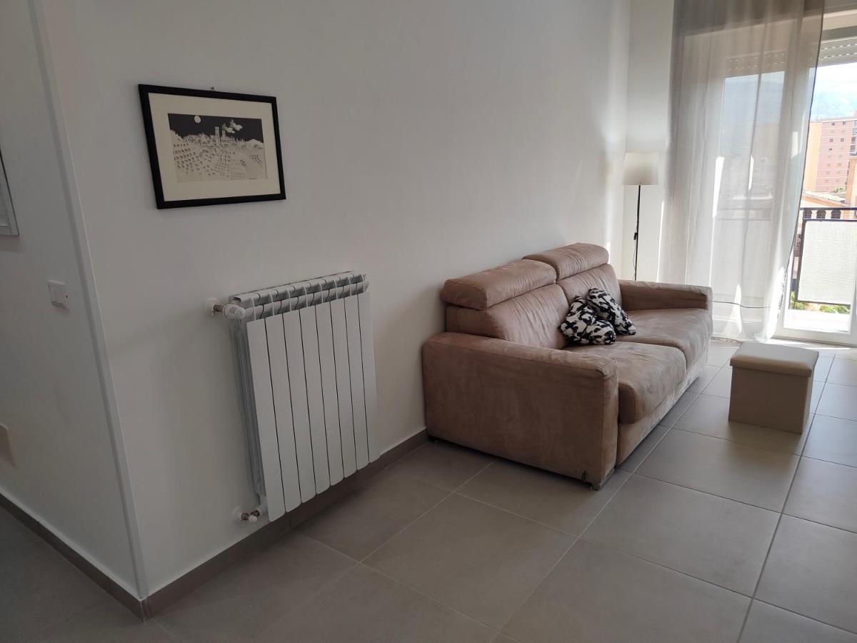 Gierre Apartment แตร์มินิ อิเมเรเซ ภายนอก รูปภาพ