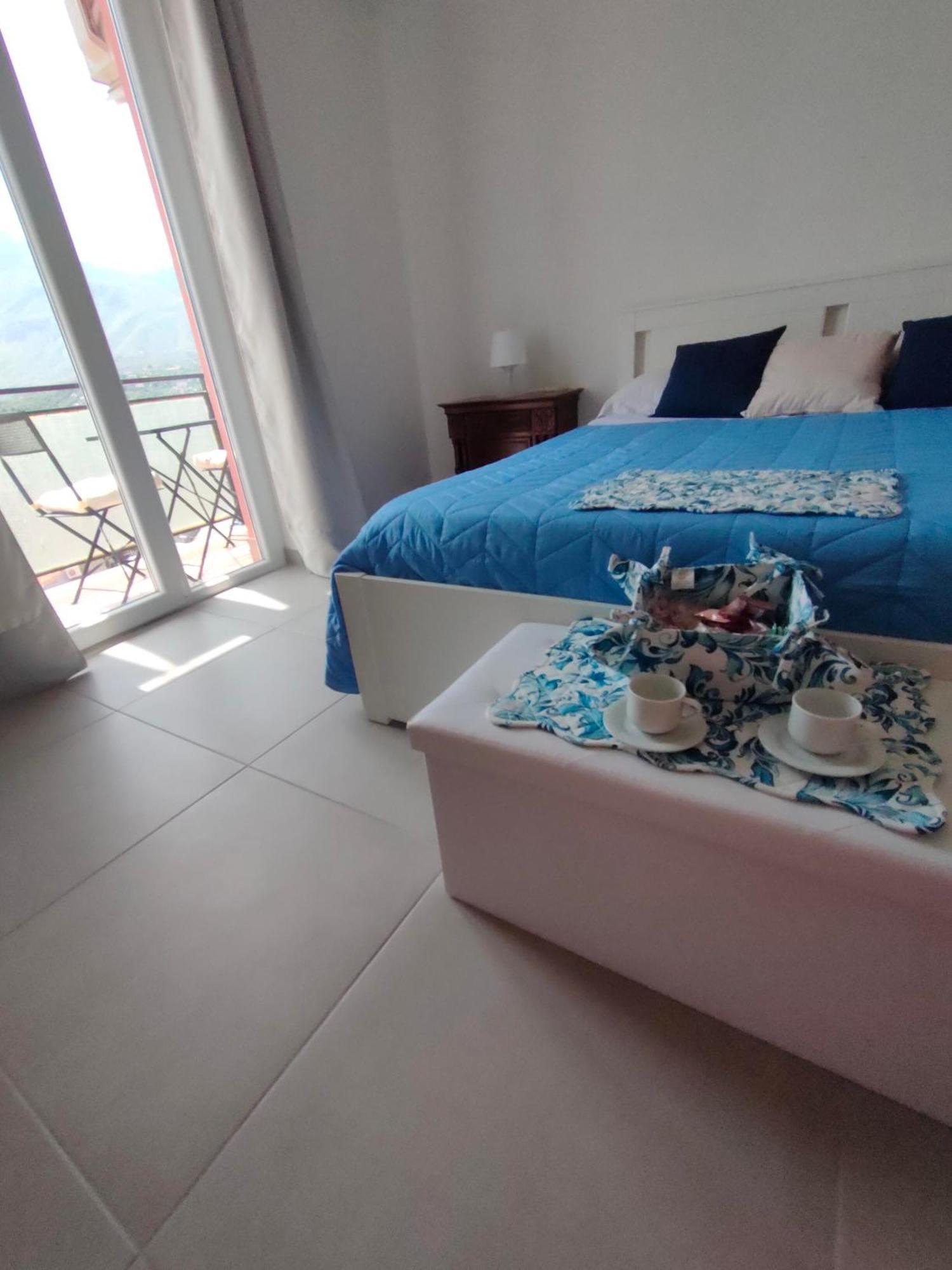 Gierre Apartment แตร์มินิ อิเมเรเซ ภายนอก รูปภาพ