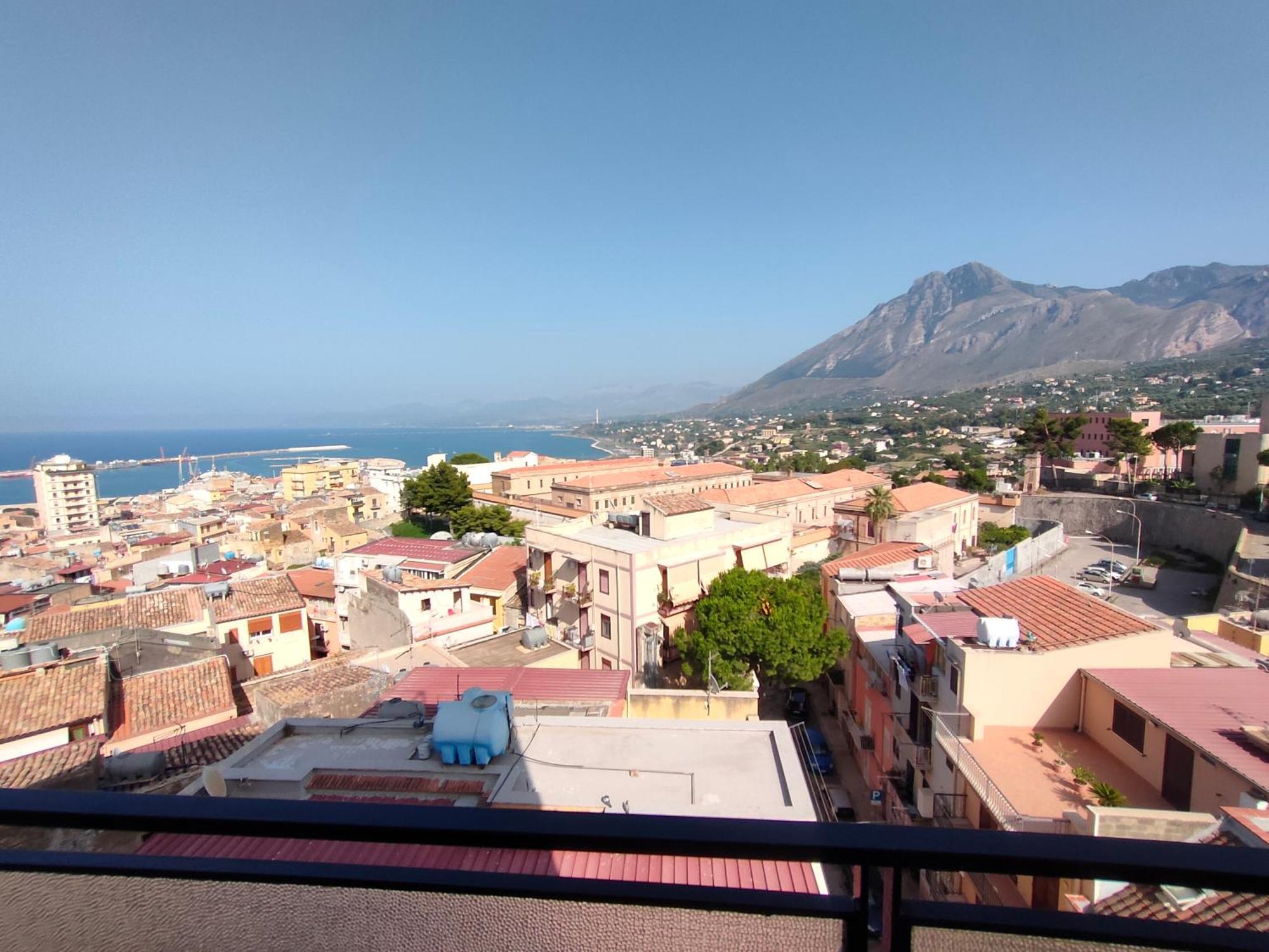 Gierre Apartment แตร์มินิ อิเมเรเซ ภายนอก รูปภาพ